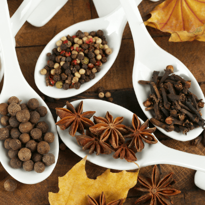 oli essenziali doterra estratti da spezie